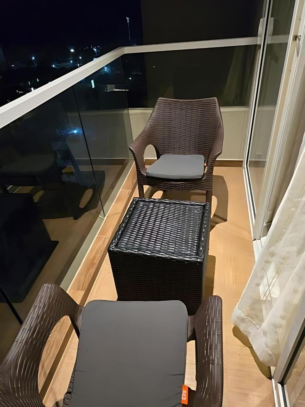 Negombo Ocean Breeze - Bliss On The Beach Luxury Apartments By Serendib Vacation エクステリア 写真
