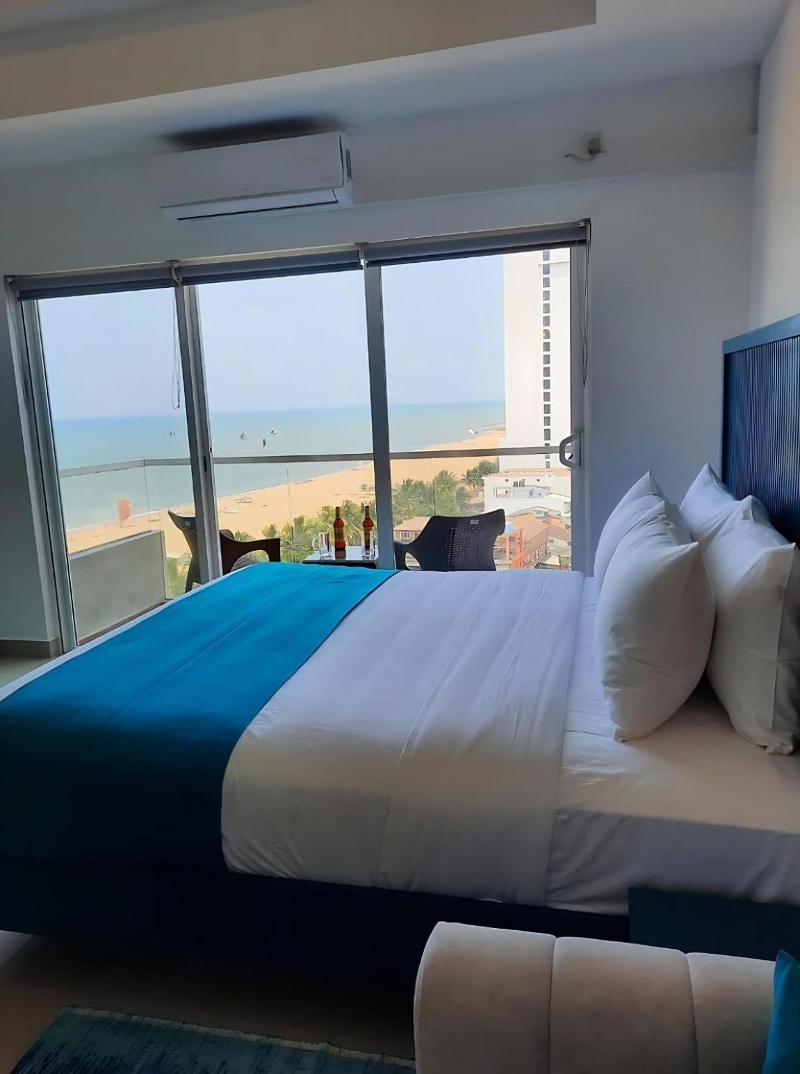 Negombo Ocean Breeze - Bliss On The Beach Luxury Apartments By Serendib Vacation エクステリア 写真