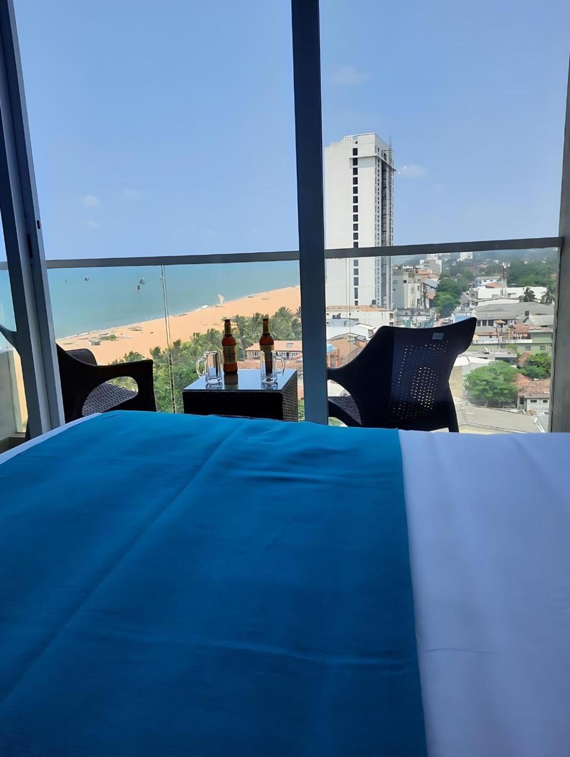 Negombo Ocean Breeze - Bliss On The Beach Luxury Apartments By Serendib Vacation エクステリア 写真