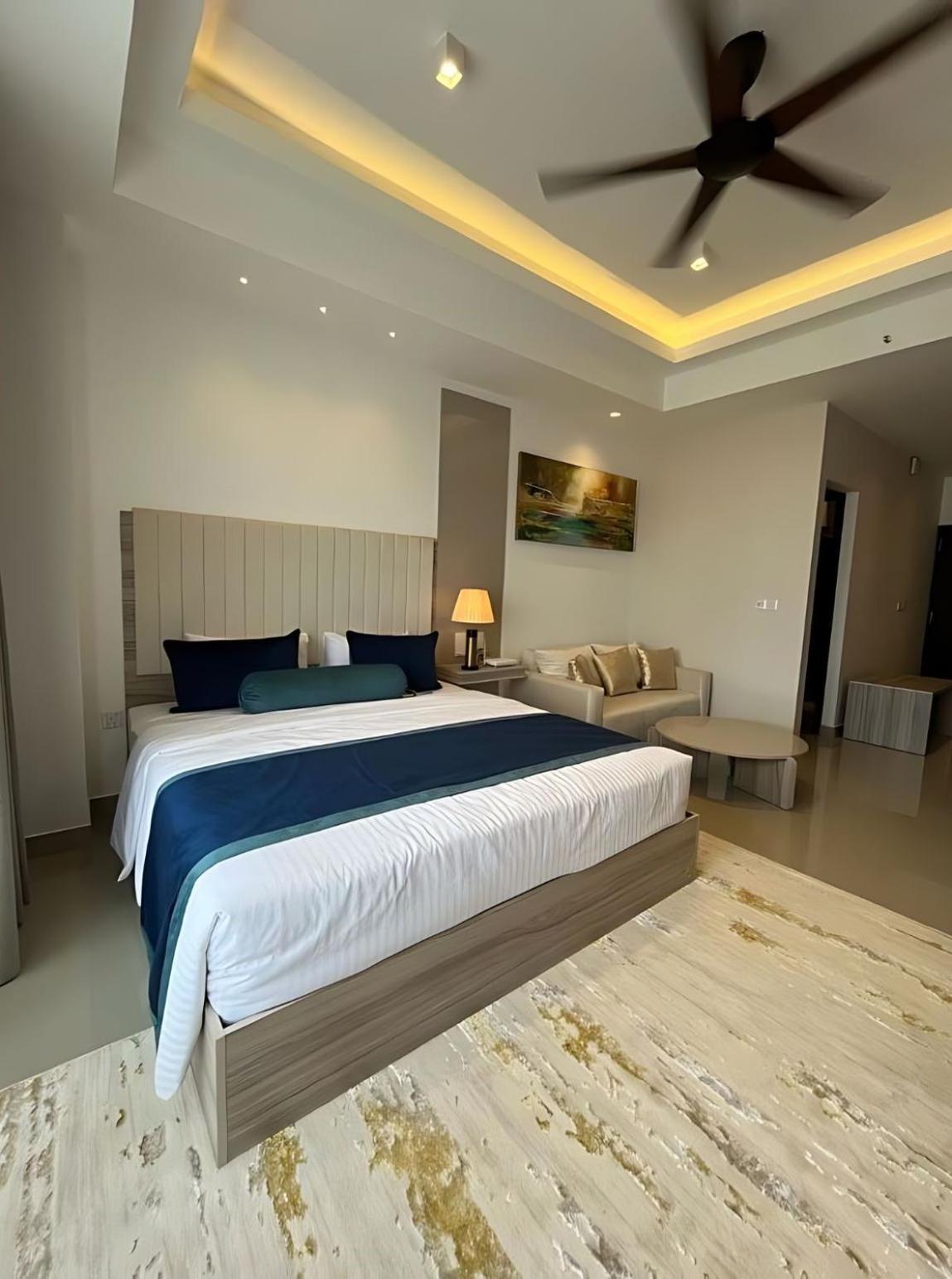 Negombo Ocean Breeze - Bliss On The Beach Luxury Apartments By Serendib Vacation エクステリア 写真