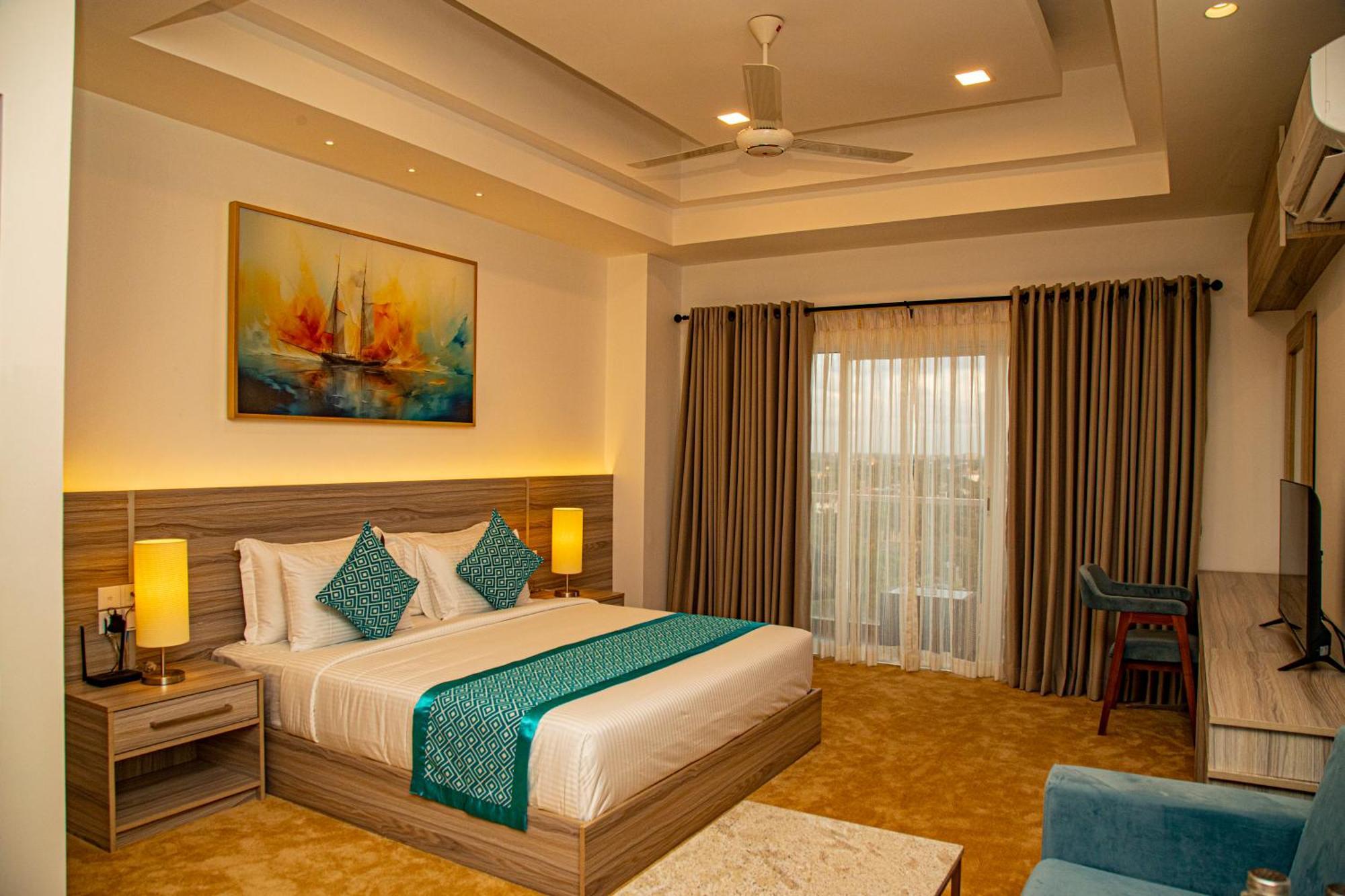 Negombo Ocean Breeze - Bliss On The Beach Luxury Apartments By Serendib Vacation エクステリア 写真